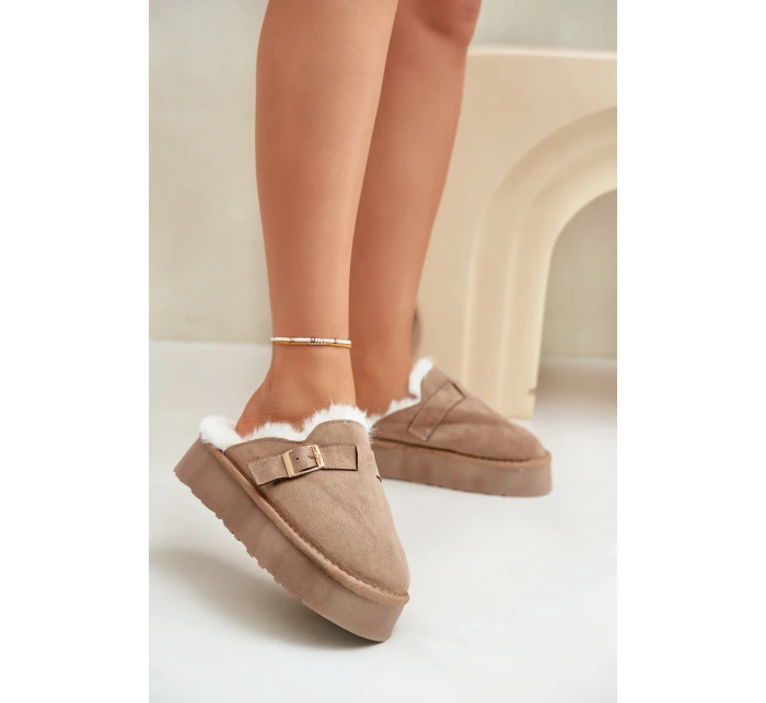 Kapcie Damskie Na Grubej Podeszwie Z Futerkiem I Klamrą Ciemnobeżowe Linneola Kapcie Damskie Na Grubej Podeszwie Z Futerkiem I Klamrą Ciemnobeżowe Linneola