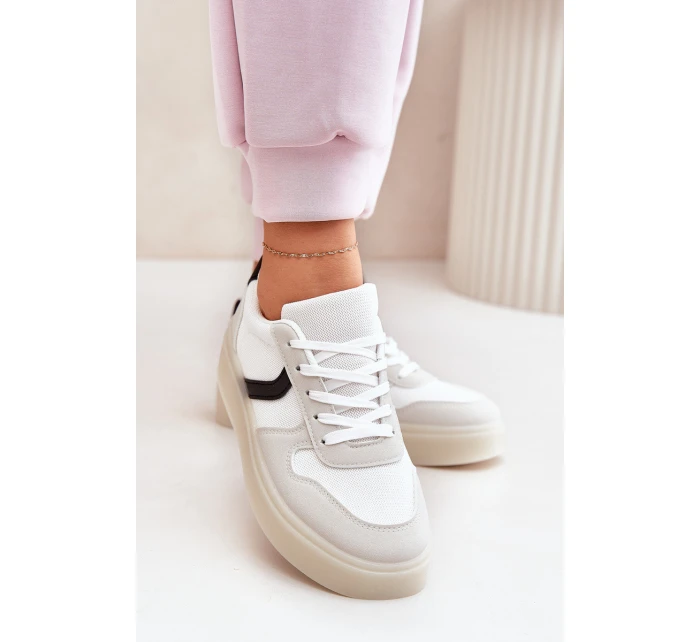 Nízké Dámské Tenisky Na Platformě Bílé model 21689152 - EVENTO Nízké Dámské Tenisky Na Platformě Bílé model 21689152 - EVENTO