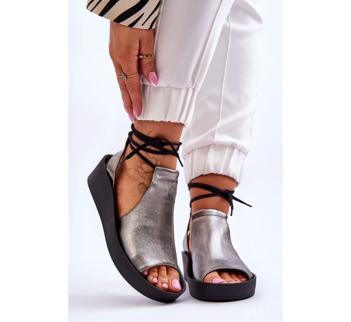 Skórzane Sandały Na Koturnie Nicole 2743/063 Srebrno-Czarne