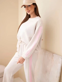 Dámsky viskózový komplet v "maslovej" farbe s tienidlami béžovej farby