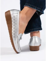 Štýlové dámske strieborné mokasíny bez podpätku Štýlové dámske strieborné mokasíny bez podpätku