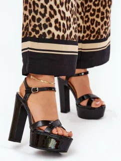 Sandále na podpätku model 210803 Krok vo veľkom štýle