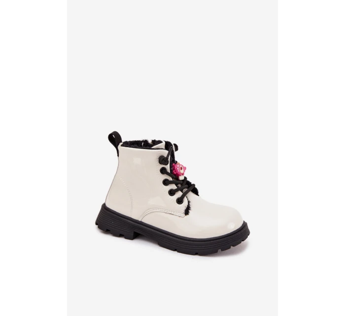Zateplené detské lakované topánky s príveskom "Miś" - biele Jovellea