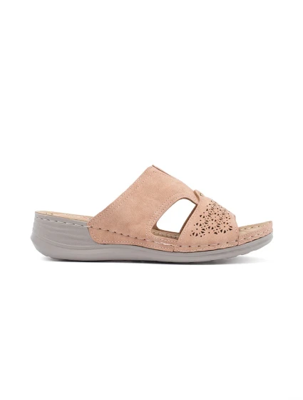 Designové dámské nazouváky model 20987037 na plochém podpatku Designové dámské nazouváky model 20987037 na plochém podpatku