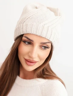 Dámska zimná čiapka s vlnou a džersejovým zdobením K480 béžová