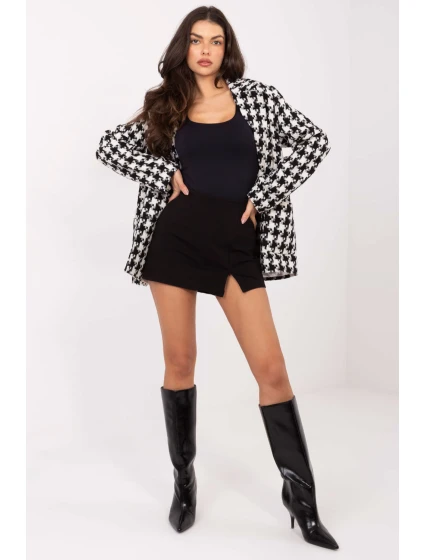 Šortky so spodnou sukňou model 221979 Taliansko Moda