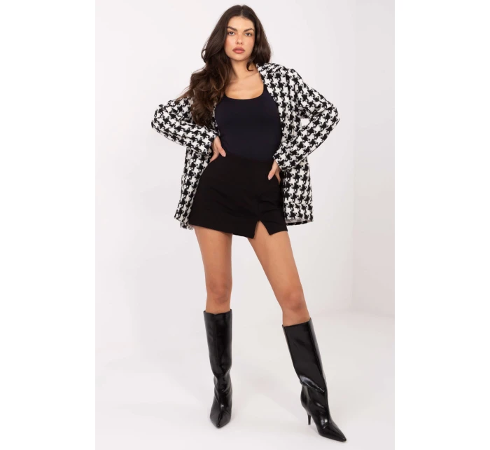 Šortky so spodnou sukňou model 221979 Taliansko Moda