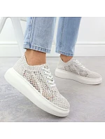 Dámské boty na platformě šněrovací bílé model 22098381 - VINCEZA