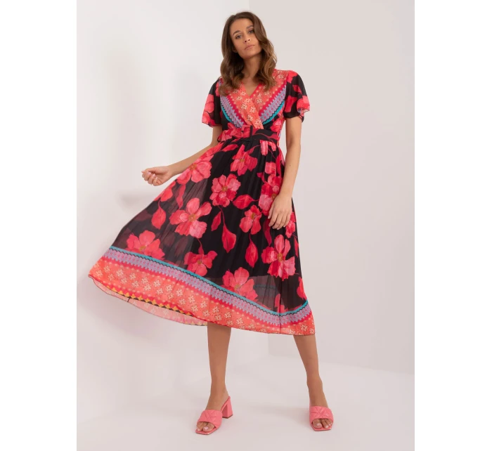 Šaty DHJ SK 11331 5.19 čierna a červená Šaty DHJ SK 11331 5.19 čierna a červená