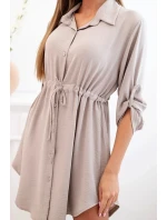 Šaty so zapínaním na gombíky a viazaním v páse