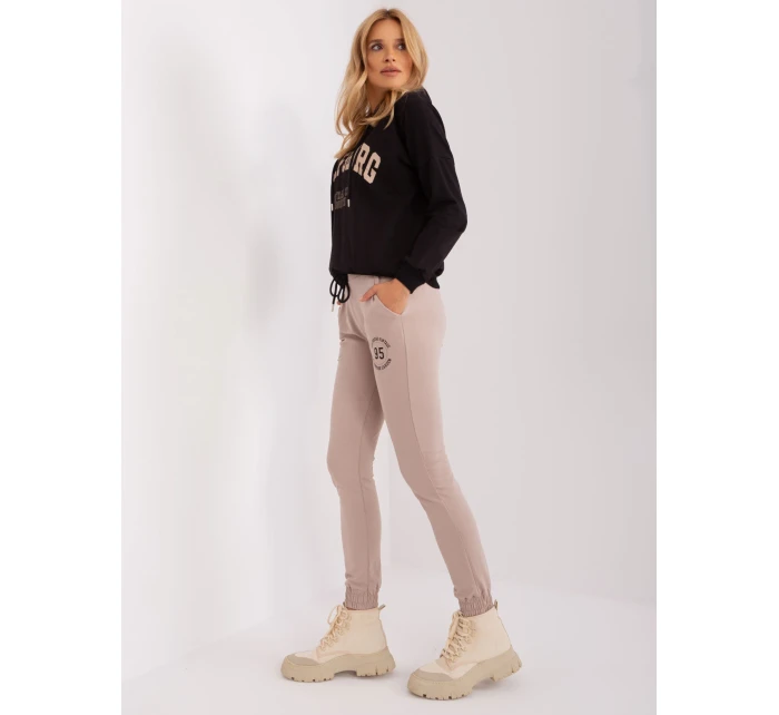 Súprava RV KMPL 9179.26 čierna a béžová Súprava RV KMPL 9179.26 čierna a béžová