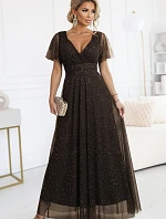 635-4 MELANIA Dlhé lesklé šaty s výstrihom a krátkymi rukávmi - čokoládové