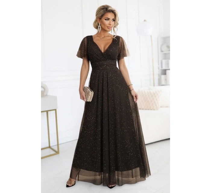 635-4 MELANIA dlhé lesklé šaty s výstrihom a krátkymi rukávmi - čokoládové