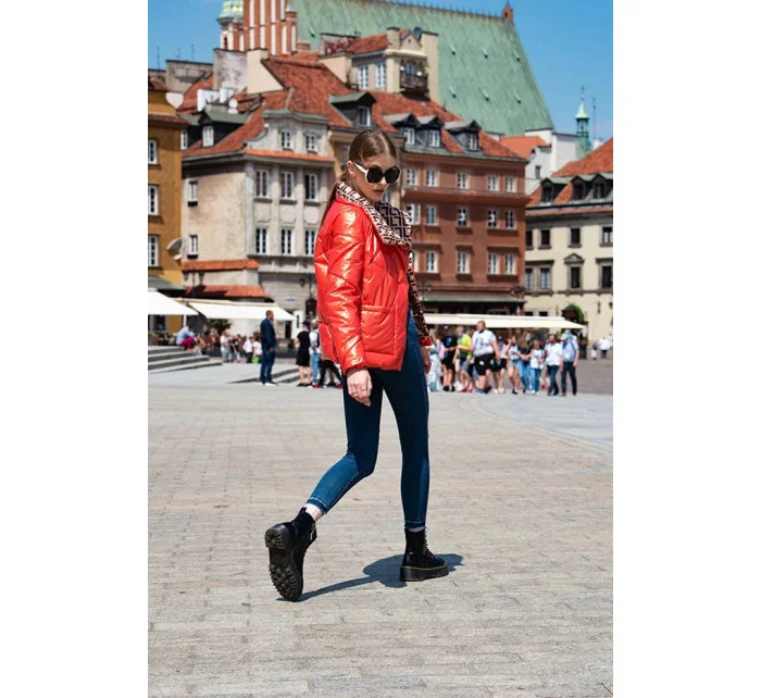 Oranžová dámska bunda s leskom (OMDL-023)