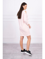 Šaty s a 3D mašlí pudrově růžové model 18744100 - K-Fashion