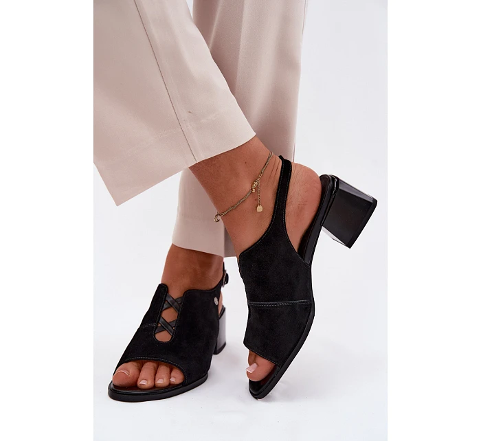 Sandály z přírodního semiše na podpatku model 22123072 Černé - Maciejka