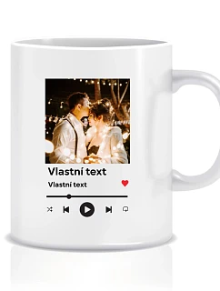 Personalizovaný klasický biely keramický hrnček s objemom 300 ml s motívom prehrávača