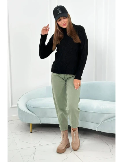 Sveter s dekoratívnou väzbou čierny