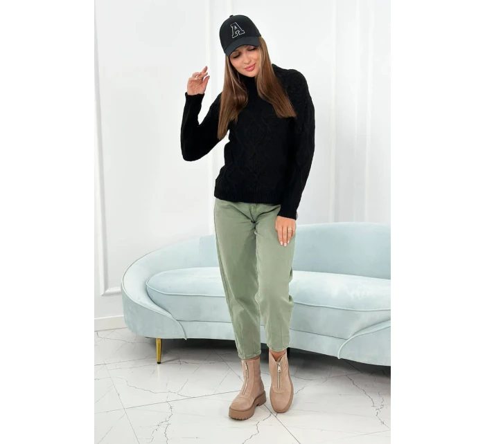 Sveter s dekoratívnou väzbou čierny