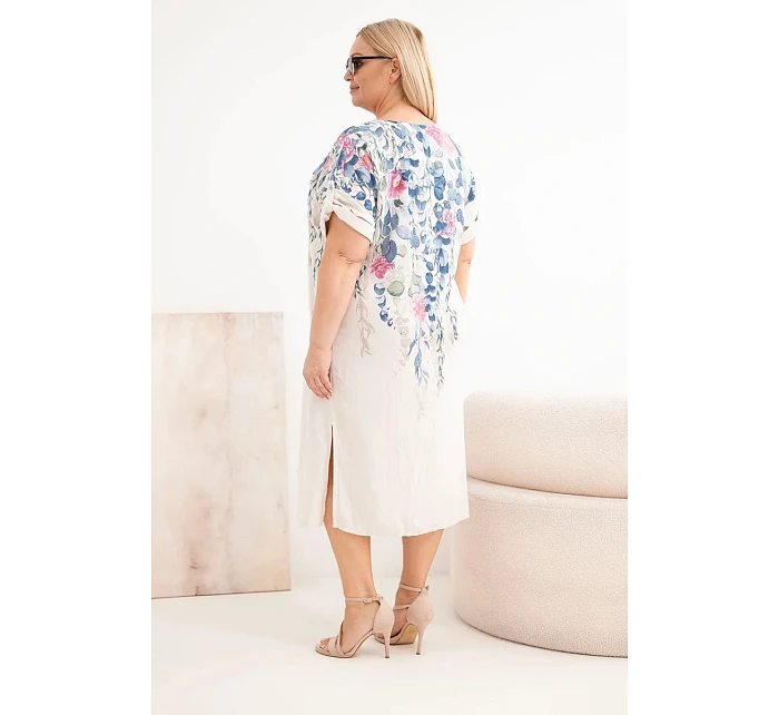 Dámske viskózové plus size šaty s krátkymi rukávmi a bočnými rozparkami béžovej farby