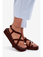 Sandály na platformě s zlatým detailem čokoládové model 22111363 - Boto