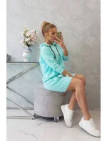 Šaty s kapucňou mätovej