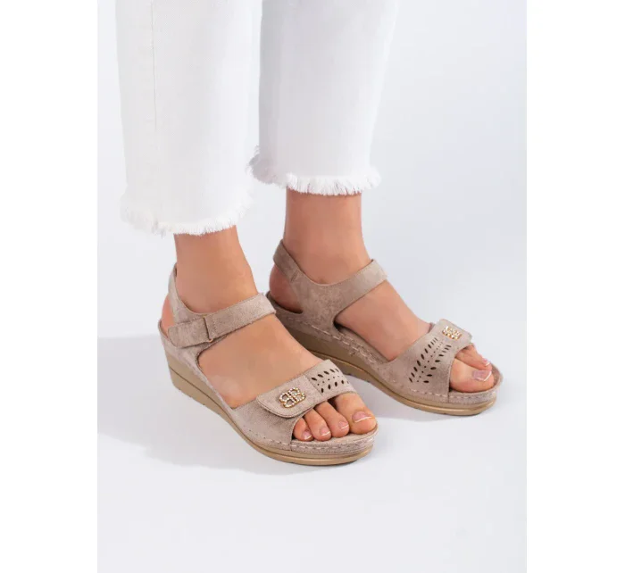 Exkluzívne hnedé dámske sandále na klin