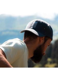 z daszkiem model 21857209 - URGE