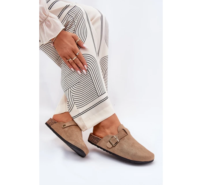 Dámské nazouváky a na platformě s přezkou khaki model 21689831 - Boto