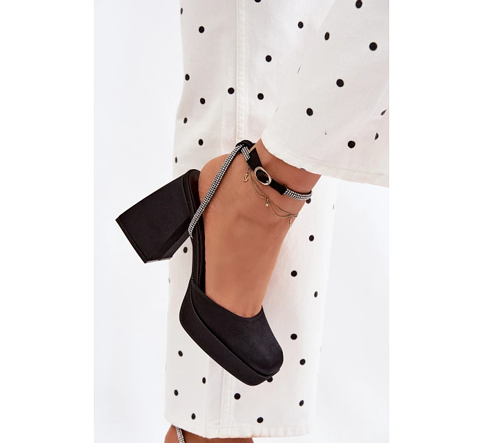 Dámské sandály na masivním podpatku ve tvaru sloupku s páskem se štrasem Černé Seraphina