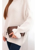 Dámsky sveter z mohéru a vlny voľného strihu béžovej farby Dámsky sveter z mohéru a vlny voľného strihu béžovej farby