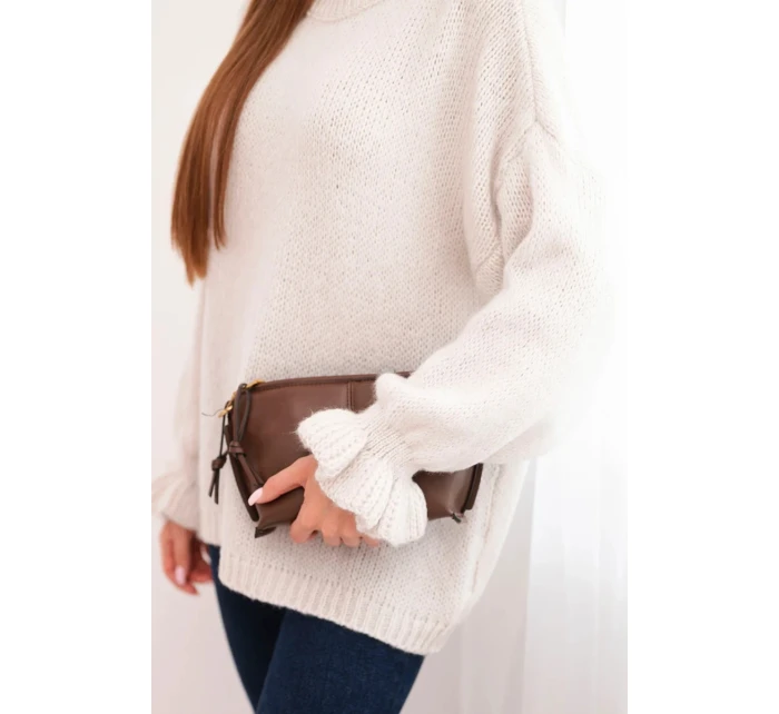 Dámsky sveter z mohéru a vlny voľného strihu béžovej farby Dámsky sveter z mohéru a vlny voľného strihu béžovej farby