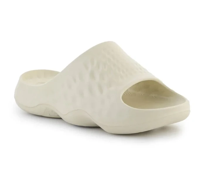 Žabky New Balance SUFHUPC3