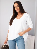 Dámská bavlněná oversized halenka s výstřihem do V a prodlouženým zadním dílem bílá Dámská bavlněná oversized halenka s výstřihem do V a prodlouženým zadním dílem bílá