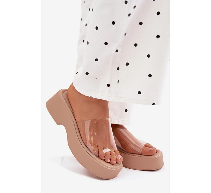 Dámské sandály na platformě s páskem Béžové model 22107240 - Boto