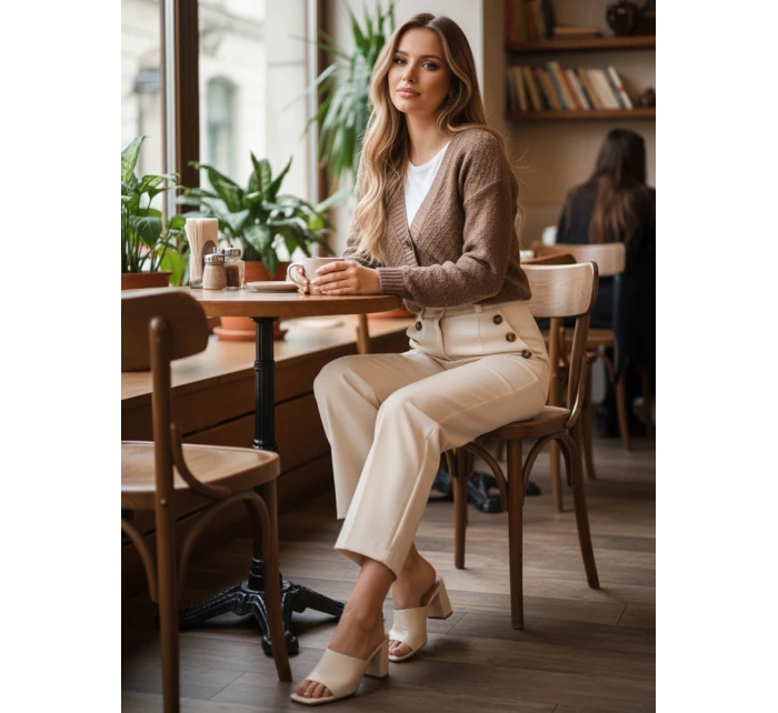 Dámský svetr béžový model 21982778 - Dstreet