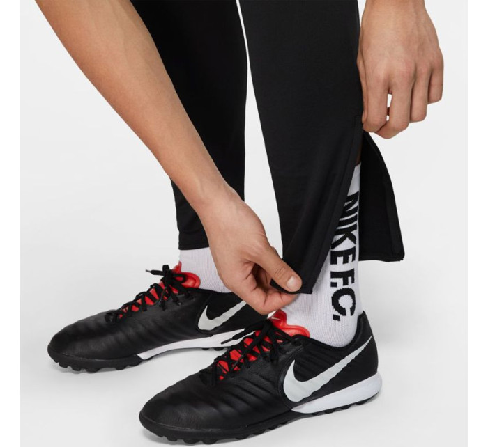 Pánske tréningové nohavice F.C. Essential M CD0576-010 - Nike