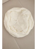 Dámská zimní čepice z vlny s ozdobným vzorem a kamínky model 21878083 ecru - K-Fashion