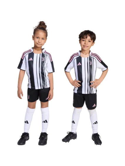 Detská súprava adidas Juventus 25/26 Home biela a čierna JN5220 Detská súprava adidas Juventus 25/26 Home biela a čierna JN5220