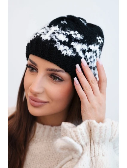 Dámská zimní vlněná čepice s ozdobnými krystalky K399 černá