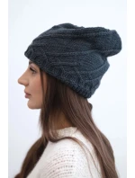 Dámská zimní vlněná čepice s ozdobnými krystalky K399 černá