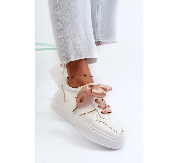Dámské tenisky na platformě bílé model 21656769 - Boto