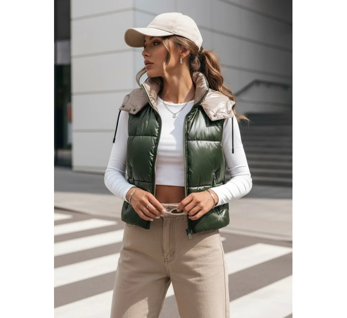 Dámská prošívaná vesta zelená Dstreet model 21969997 - FashionStreet Dámská prošívaná vesta zelená Dstreet model 21969997 - FashionStreet