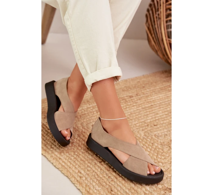 Dámské sandály model 22027703 z přírodního semiše Béžové - Zazoo