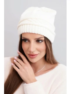 Dámská zimní čepice z vlny a s vzorem ecru model 21817809 - K-Fashion