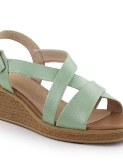 Zelené lakované dámské sandály na platformě Sergio model 21904883 - LEONE