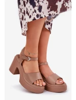 Dámské sandály na masivním podpatku a platformě z eko kůže tmavě béžové model 21687174 - Boto