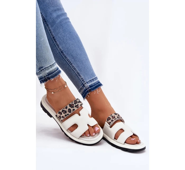 Dámské Kožené Pantofle S Zipem Leopard  Světle Béžové model 21697787 - VINCEZA