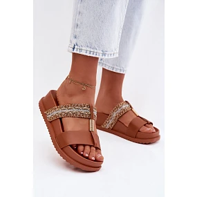 Dámske sandále na platforme s remienkami a zlatými detailmi Camel Tahlia Dámske sandále na platforme s remienkami a zlatými detailmi Camel Tahlia