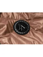 Prešívaná dámska vesta v karamelovej farbe (B8127-14)